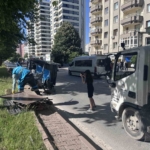 otomobil-ile-moped-carpisti-5-yarali-yqfUIcZe.jpg