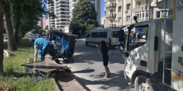 otomobil-ile-moped-carpisti-5-yarali-yqfUIcZe.jpg