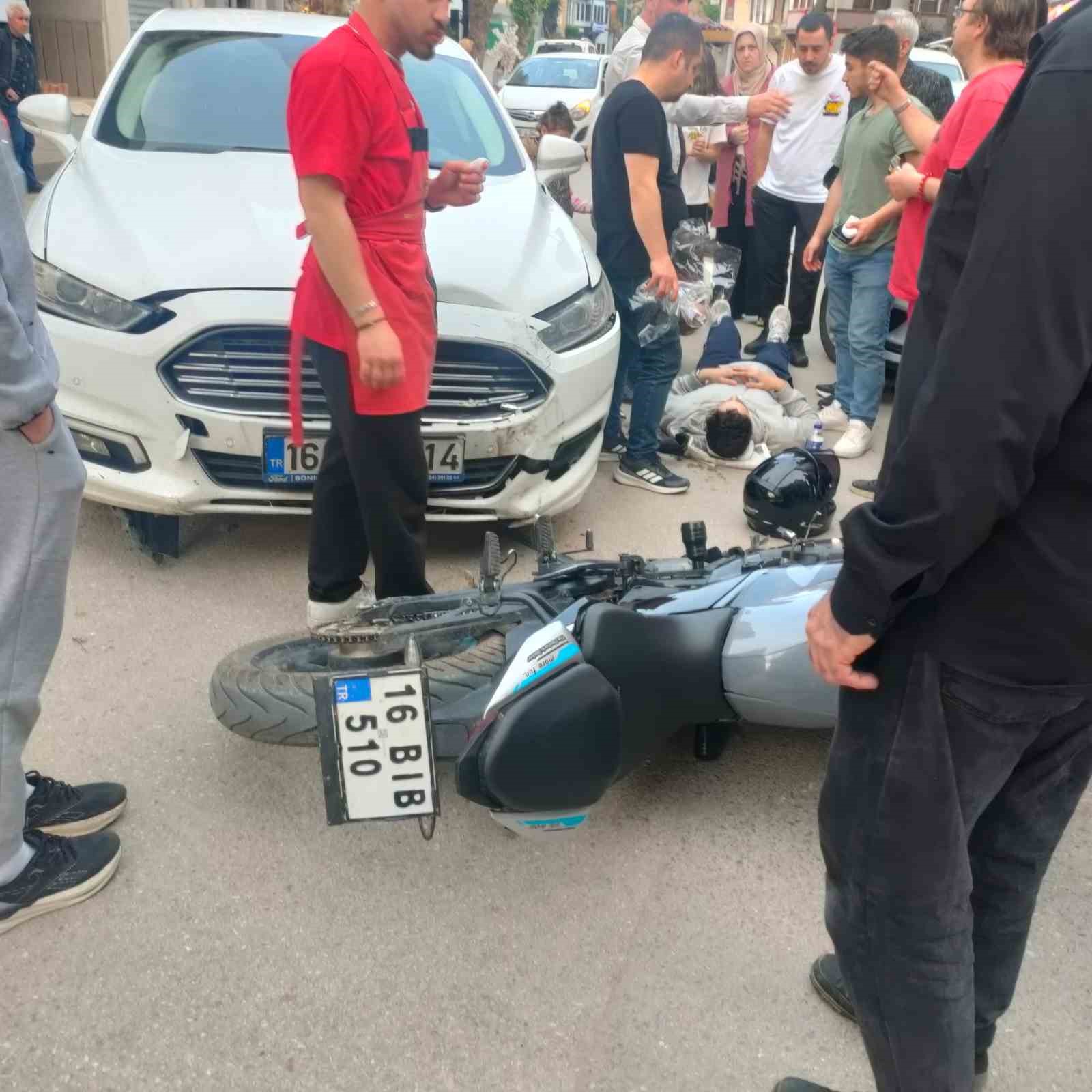 otomobil ile motosiklet kafa kafaya carpisti 1 yarali 4 GO9BuKjI