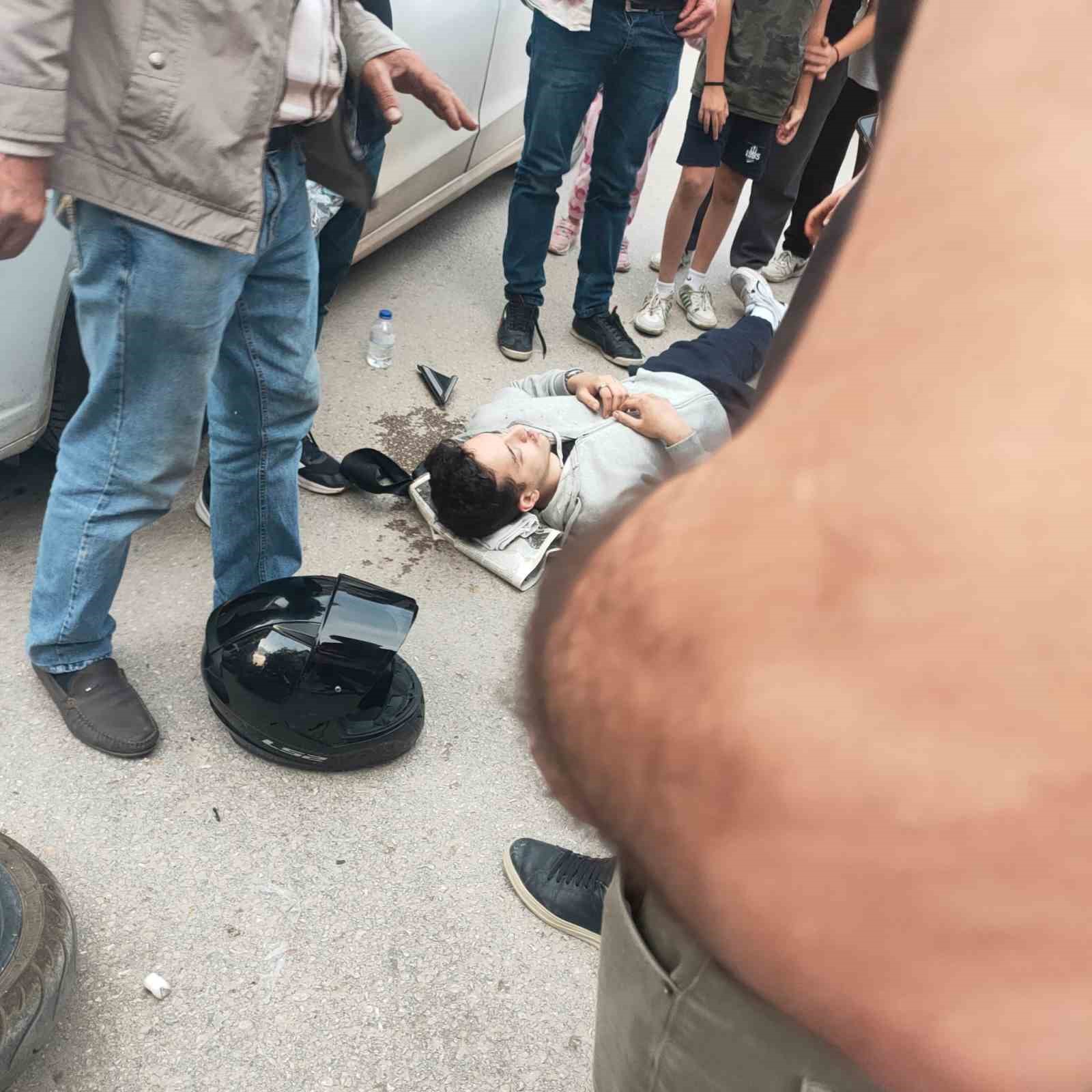 otomobil ile motosiklet kafa kafaya carpisti 1 yarali 5 qh6eQASI