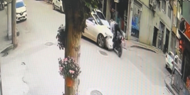 otomobil-ile-motosiklet-kafa-kafaya-carpisti-1-yarali-pCld3w2Q.jpg