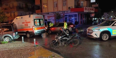 otomobil-ile-motosikletin-carpisma-ani-kamerada-1-yarali-nNbvlOeJ.jpg