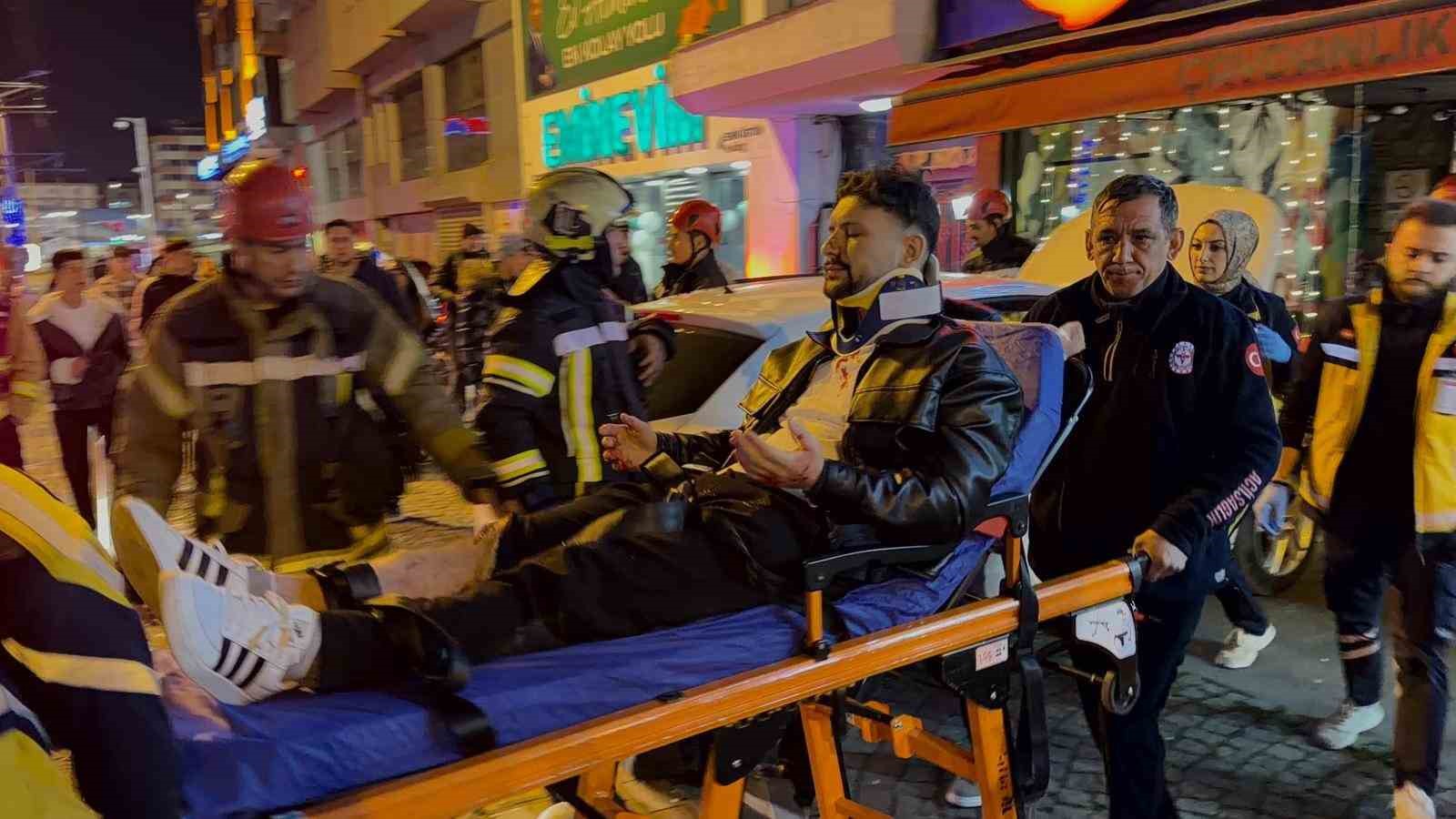 otomobil kafeye daldi 2 yarali 3 bsjuyUFB