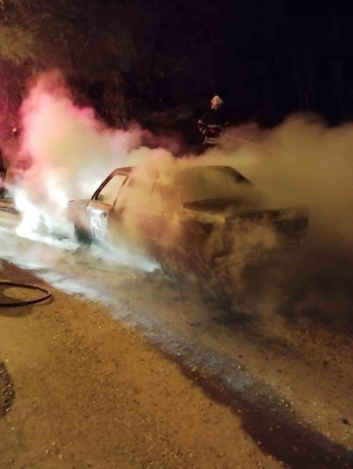 otomobil patladi feci sekilde can verdi 0 v2Afdgr8