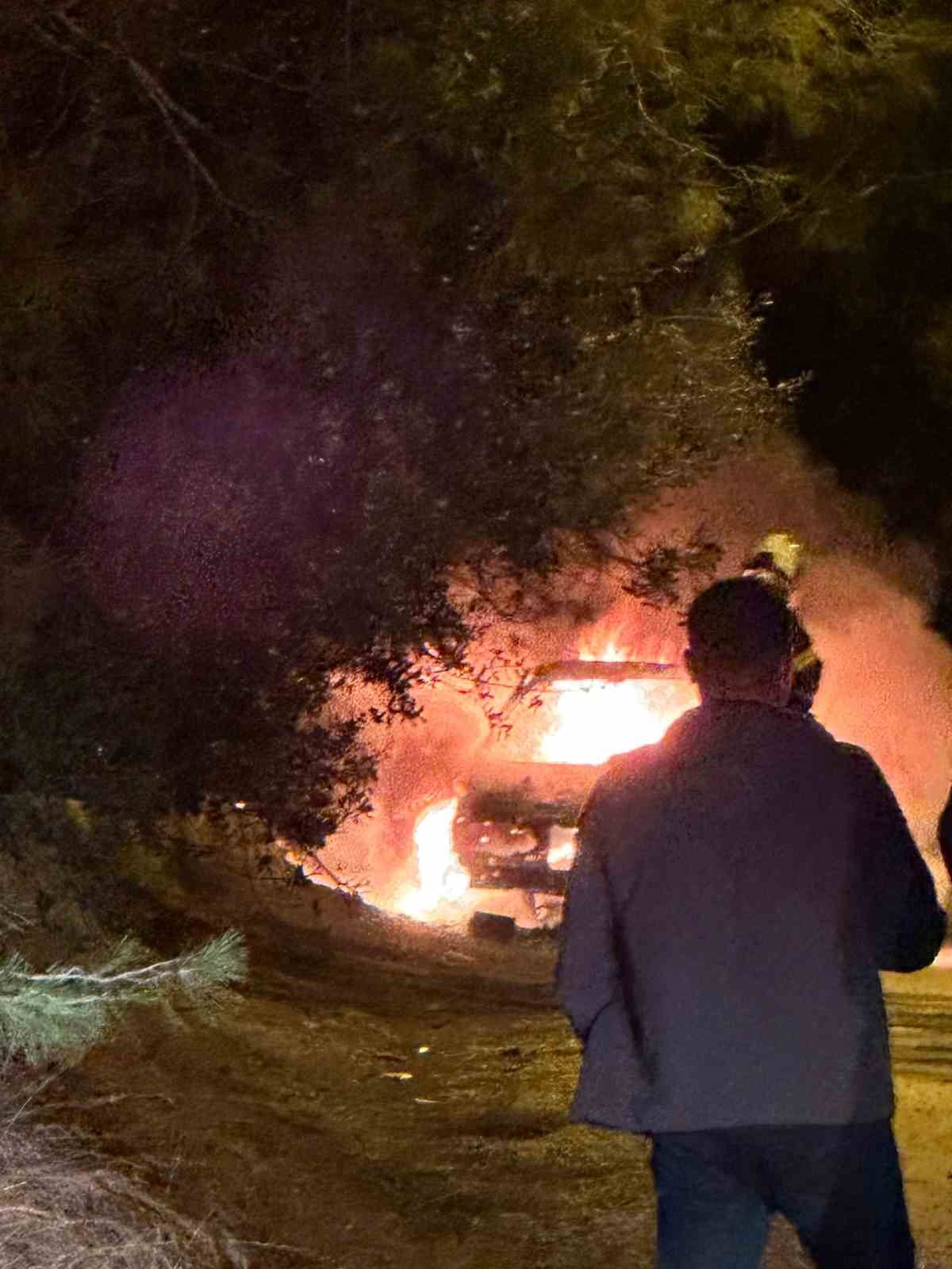 otomobil patladi feci sekilde can verdi 1 3lXVyQtU