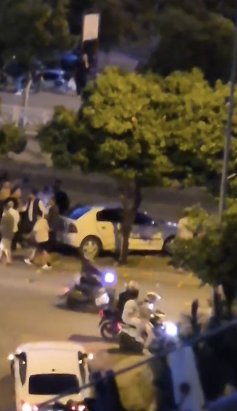 otomobil sulama kanali korkuluguna carpip asili kaldi 0 J5SLtTG6
