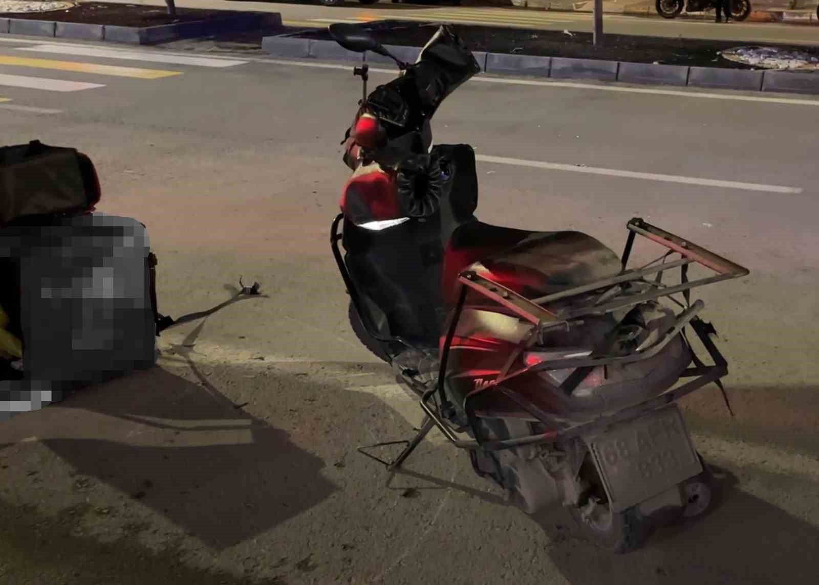 otomobil surucusu motosiklete carpip kacti 2 lMClwVZ6