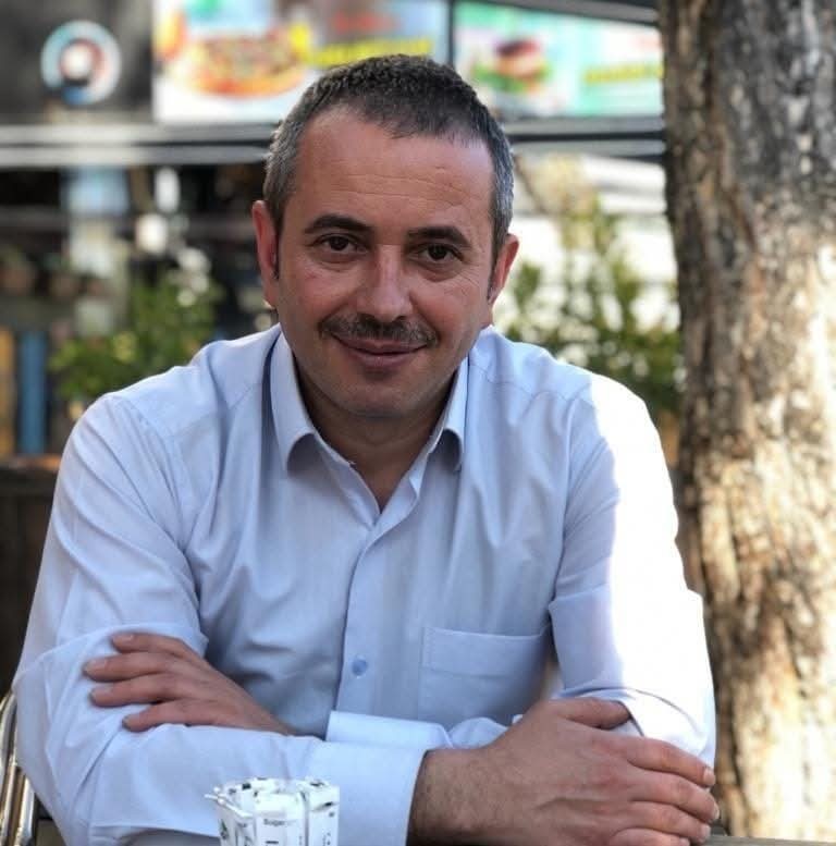 Otomobil, takla atarak çarptığı ağacı kökünden söktü: 1 ölü 10 otomobil takla atarak carptigi agaci kokunden soktu 1 olu 6 Pzg4EHwd