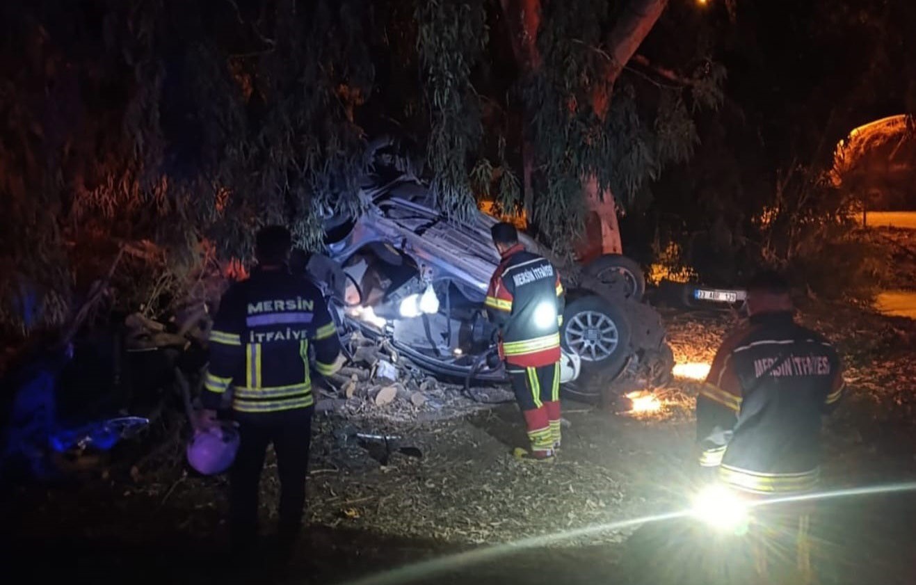 Otomobil takla attı: 1 ölü 3 yaralı 4 otomobil takla atti 1 olu 3 yarali 0 7NlhGB3P