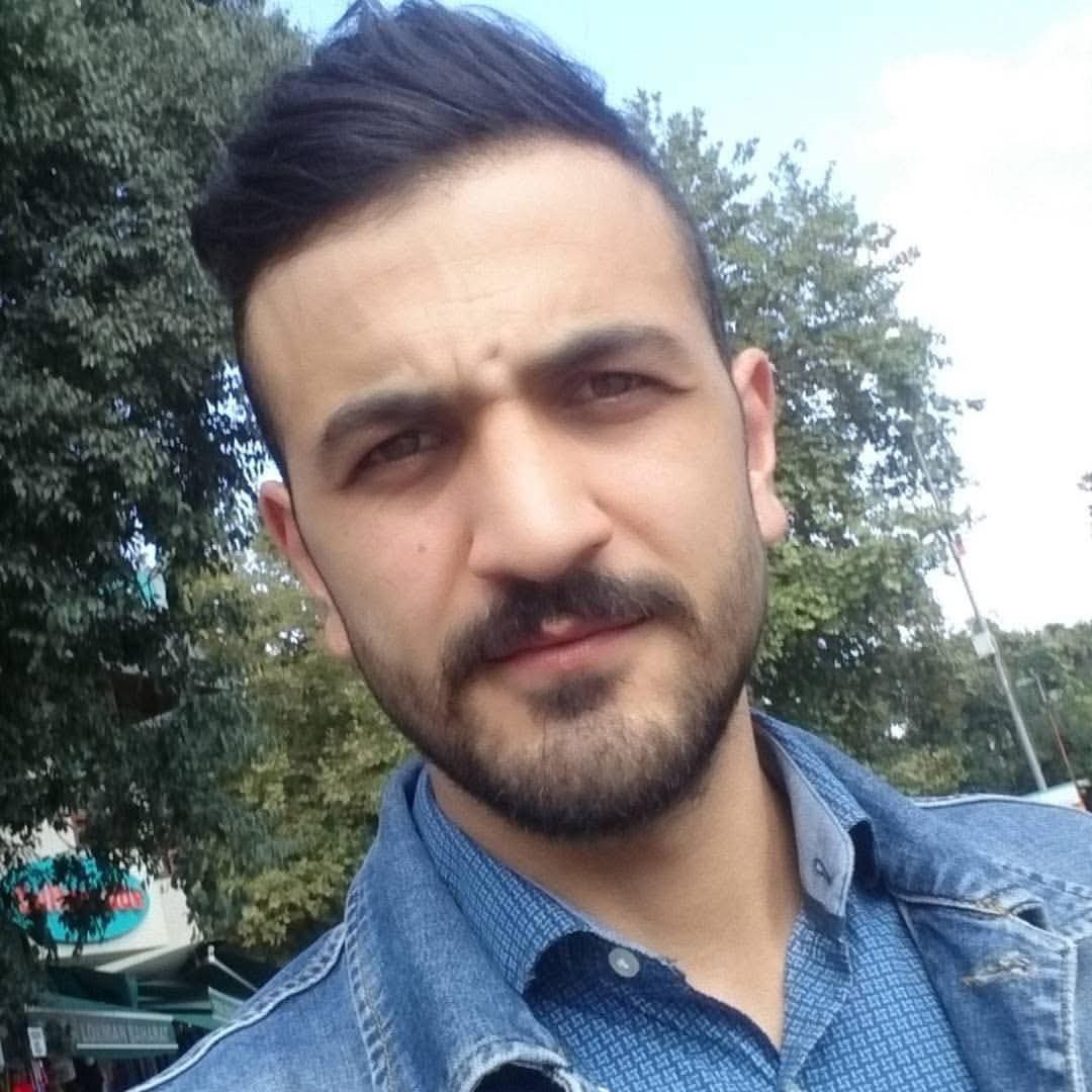 otomobil tira arkadan carpti 2 olu 1 yarali 1 OMmG82Qu