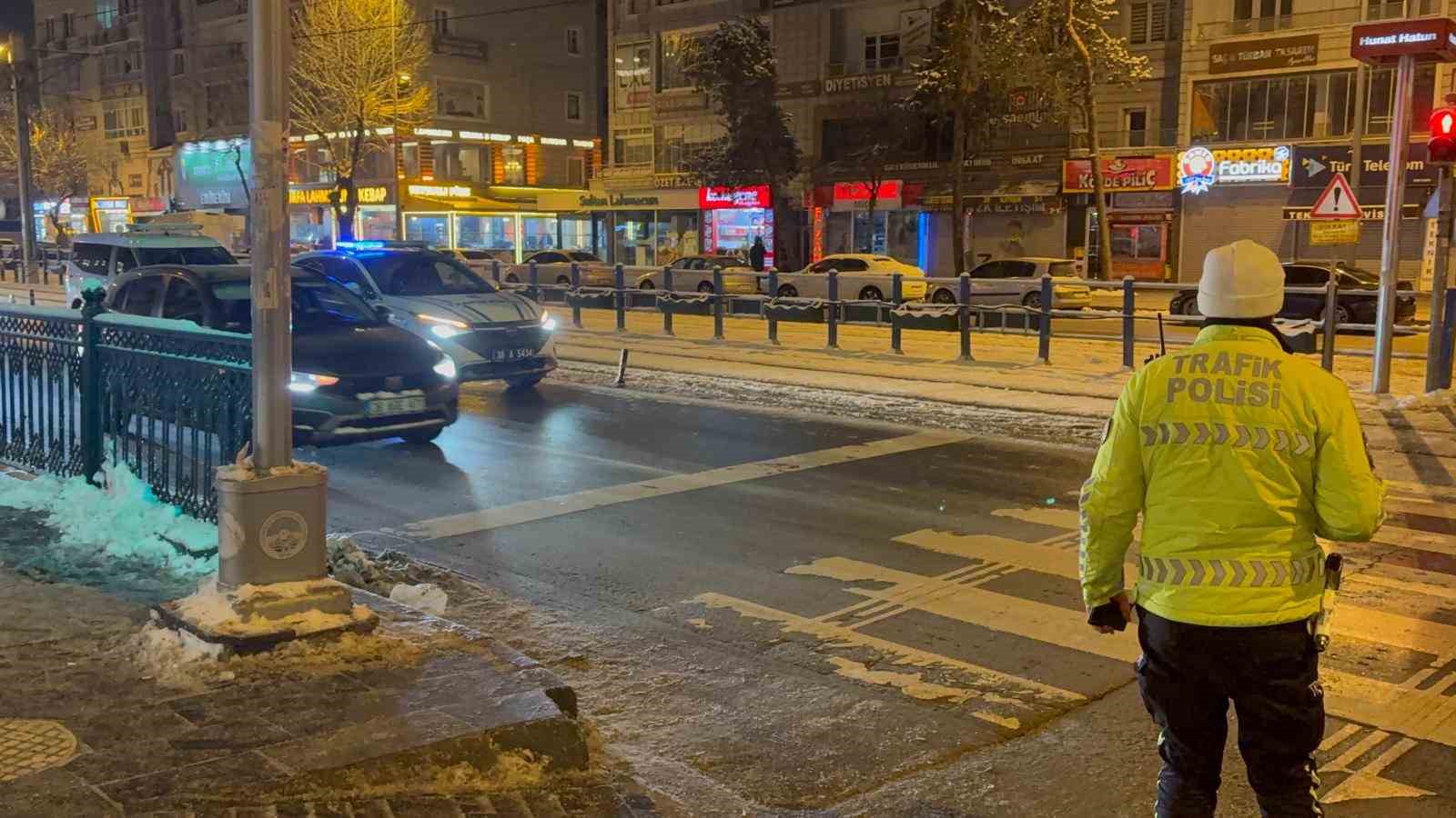 otomobil yayaya carpti 1 agir yarali 1