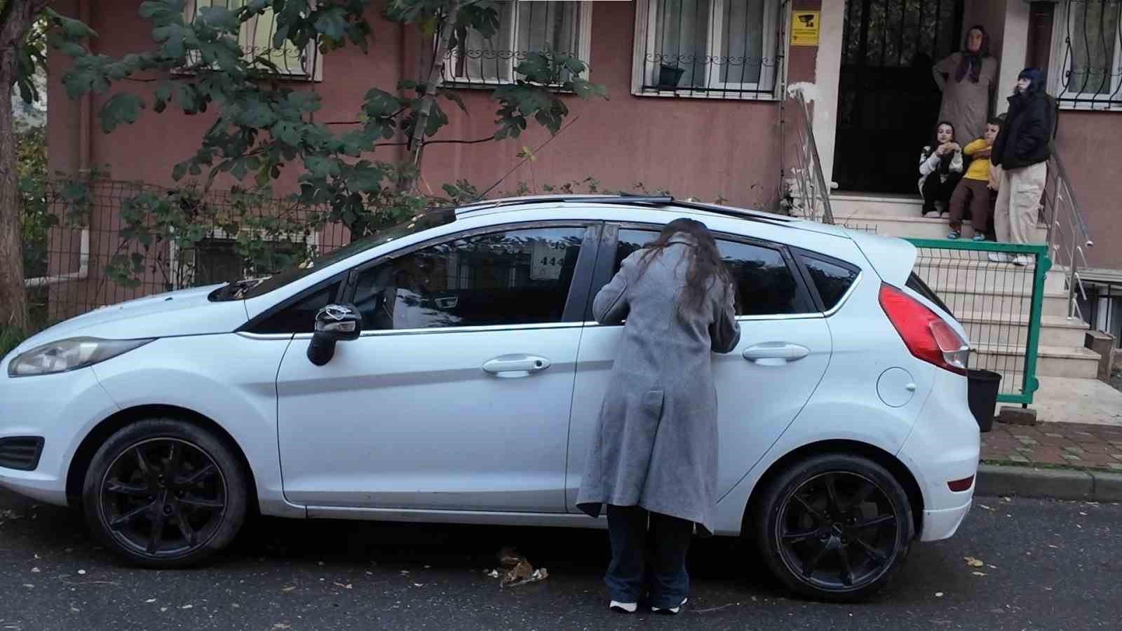 Otomobilde unutulan bebek kurtarıldı 8 otomobilde unutulan bebek kurtarildi 4 JpCt6u1H