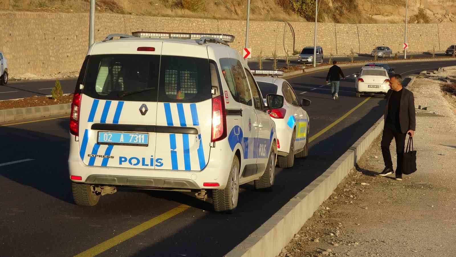 otomobili gorenler gozlerine inanamadi 1 EncnUNRC