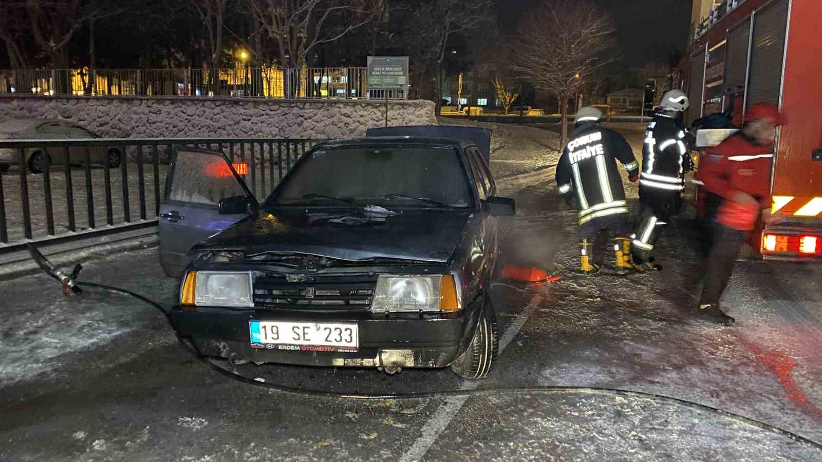 otomobili kule donmekten itfaiye kurtardi 3 DgK7DDbF