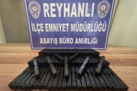 otomobilin-bagajindaki-zuladan-onlarca-silah-parcasi-cikti-cRjScFD3.jpg