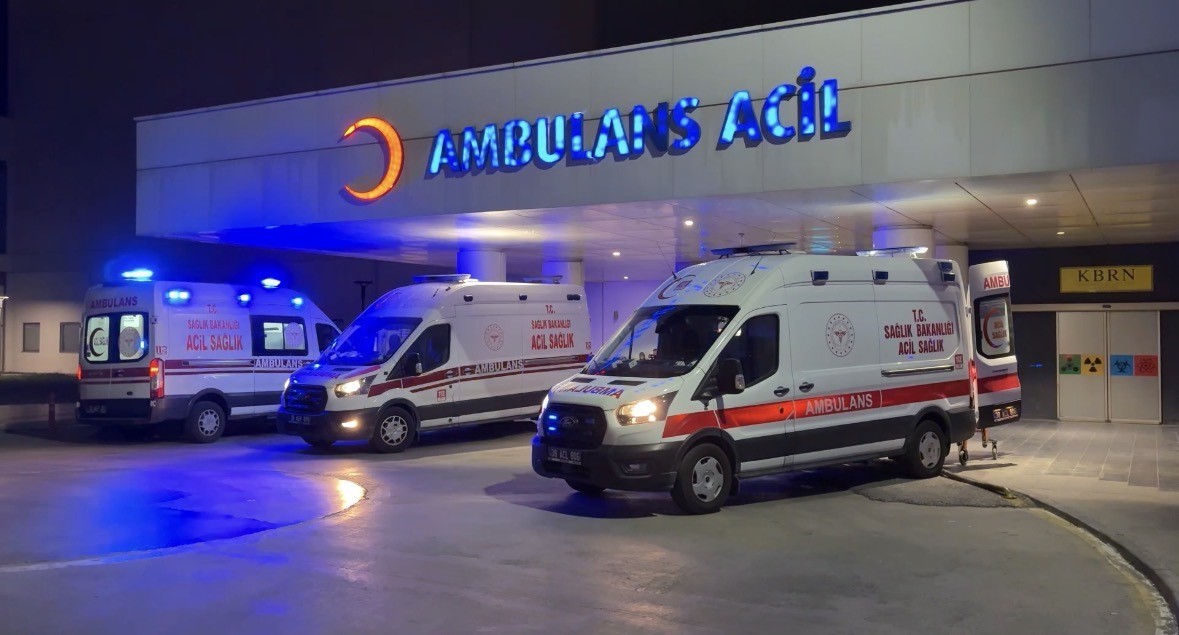Otomobilin çarpıp kaçtığı yaya hayatını kaybetti 4 otomobilin carpip kactigi yaya hayatini kaybetti 0 hNVdfznd