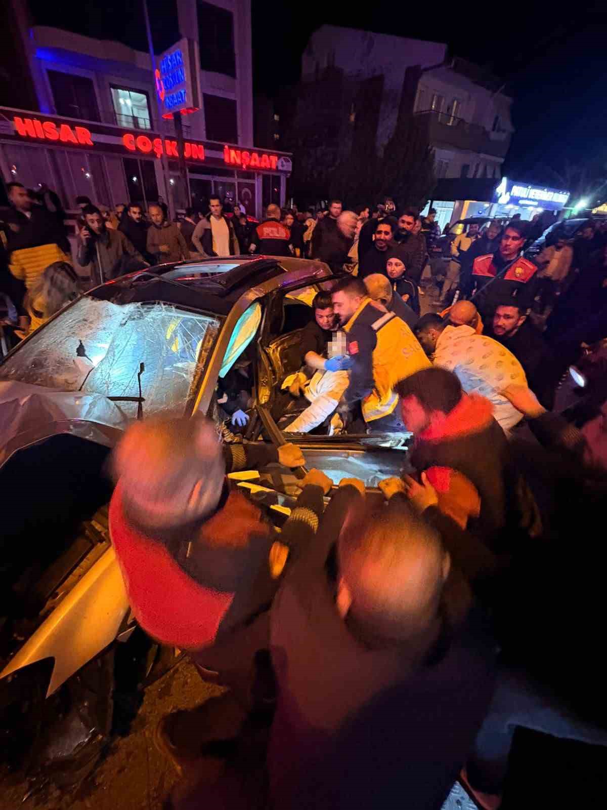 Otomobilin çarpması ile metrelerce yükseğe savrulan motosiklet sürücüsü hayatını kaybetti 8 otomobilin carpmasi ile metrelerce yuksege savrulan motosiklet surucusu hayatini kaybetti 4 W4A2hLfq