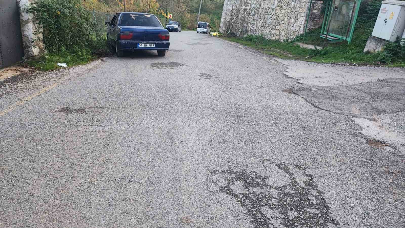 otomobilin carptigi 10 yasindaki cocuk agir yaralandi 1 AfrBDd9r