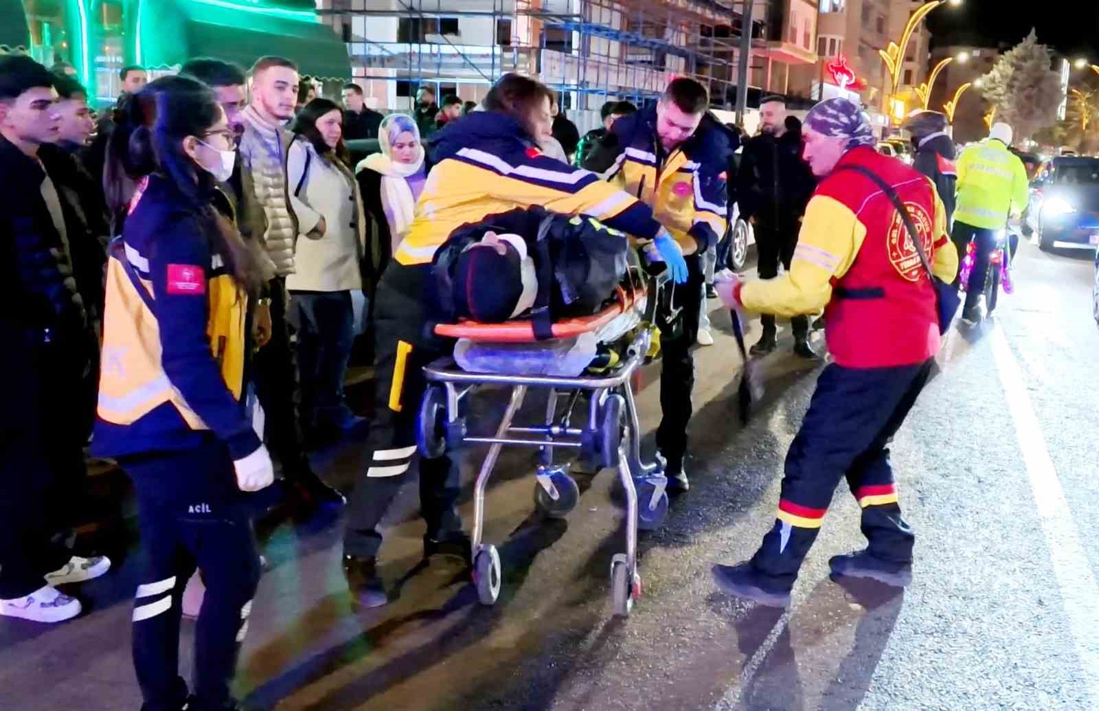 otomobilin carptigi motosiklet surucusu yaralandi 4 9avntDsZ