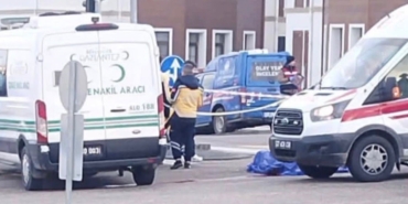 otomobilin-carptigi-motosikletli-hayatini-kaybetti-OD9MpDAL.jpg