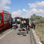 otomobilin-kagit-gibi-savruldugu-kazada-4-kisi-yaralandi-rPzRbJiA.jpg