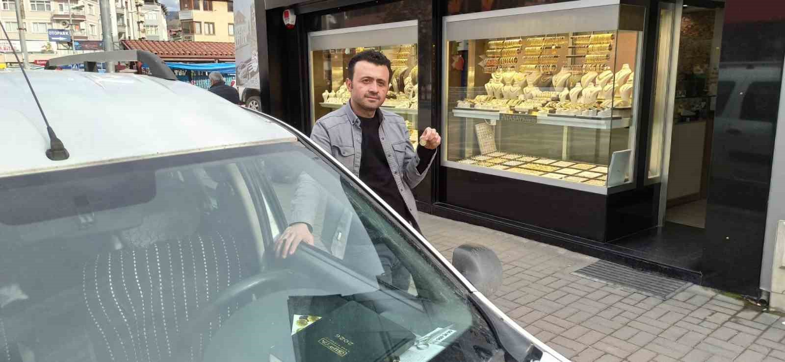 otomobilini 50 gram altin karsiliginda satisa cikardi 4 m4IsSY3z