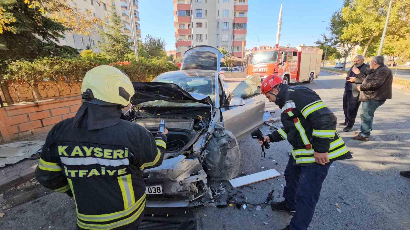 otomobilini hizini denerken perte cikardi 1
