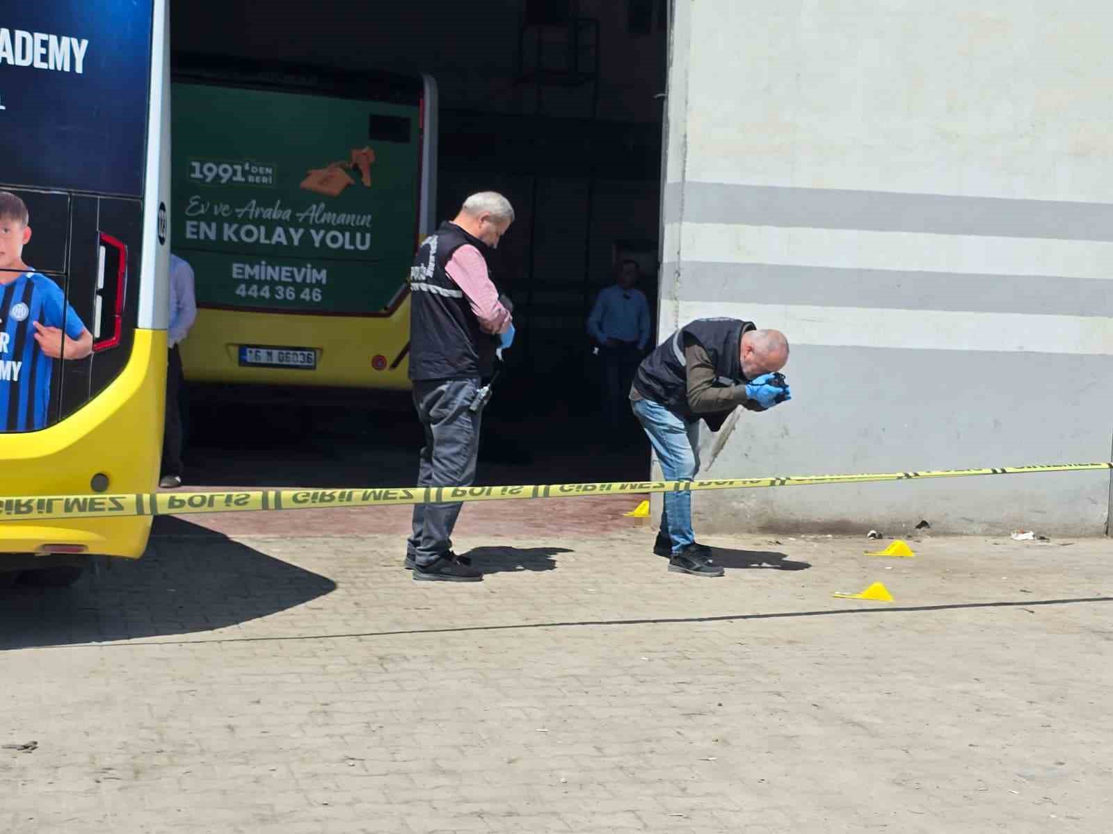 Otomobilini tamire götürdüğü tamircide vuruldu 8 otomobilini tamire goturdugu tamircide vuruldu 4 lgTDkrrB
