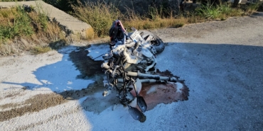 otomobille-carpisan-motosiklet-parcalandi-2-yarali-gBQpbR3v.jpg
