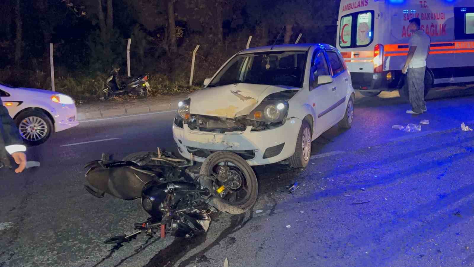 Otomobille çarpışan motosikletin sürücüsü ağır yaralandı 5 otomobille carpisan motosikletin surucusu agir yaralandi 1 sYuFaAFA