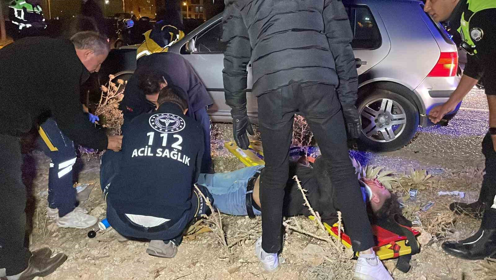 Otomobille çarpışan motosikletin sürücüsü yaralandı 5 otomobille carpisan motosikletin surucusu yaralandi 1 XYnEnZDF