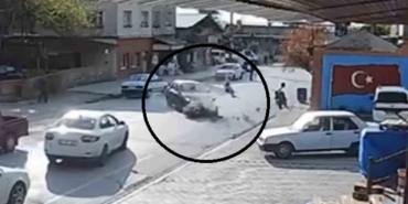 otomobille-carpisan-motosikletin-surucusu-yaralandi-W8s1nMTH.jpg