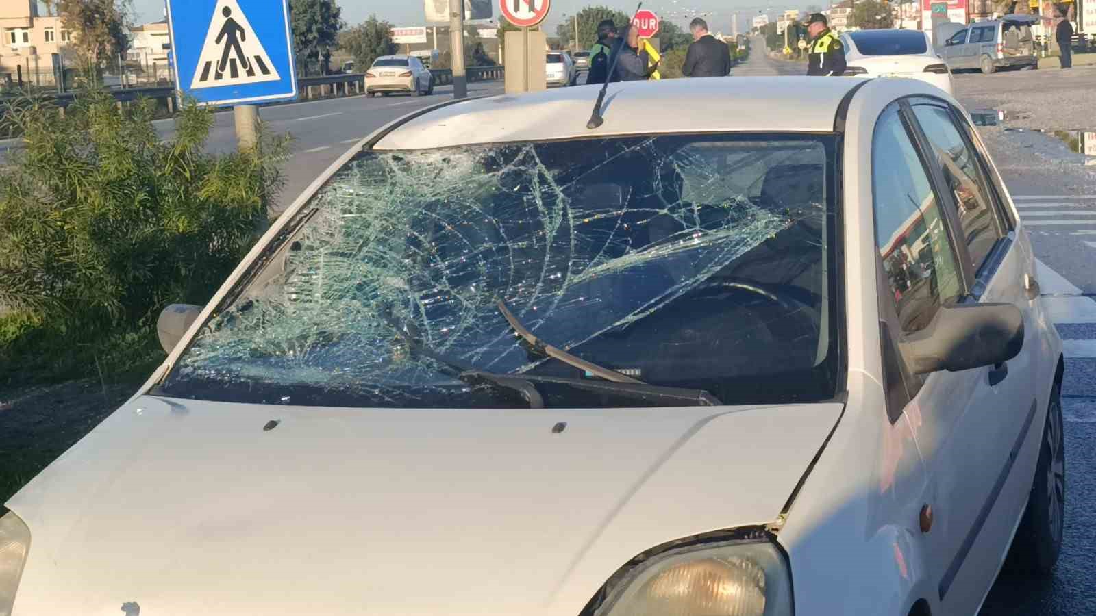 Otomobille çarpışan motosikletli metrelerce havaya savruldu 6 otomobille carpisan motosikletli metrelerce havaya savruldu 2 ZTez2r1r