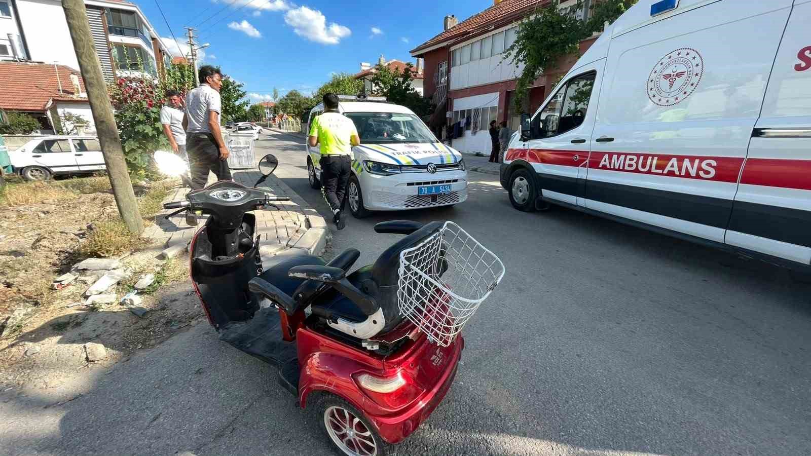 Otomobille çarpışan üç tekerlekli bisiklet devrildi: Kazada anne ve kızı yaralandı 4 otomobille carpisan uc tekerlekli bisiklet devrildi kazada anne ve kizi yaralandi 0