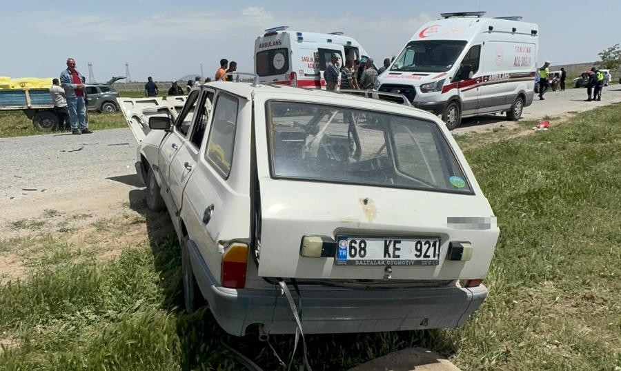 otomobille hafif ticari arac carpisti 4 yarali 0 jYkd4Dfq