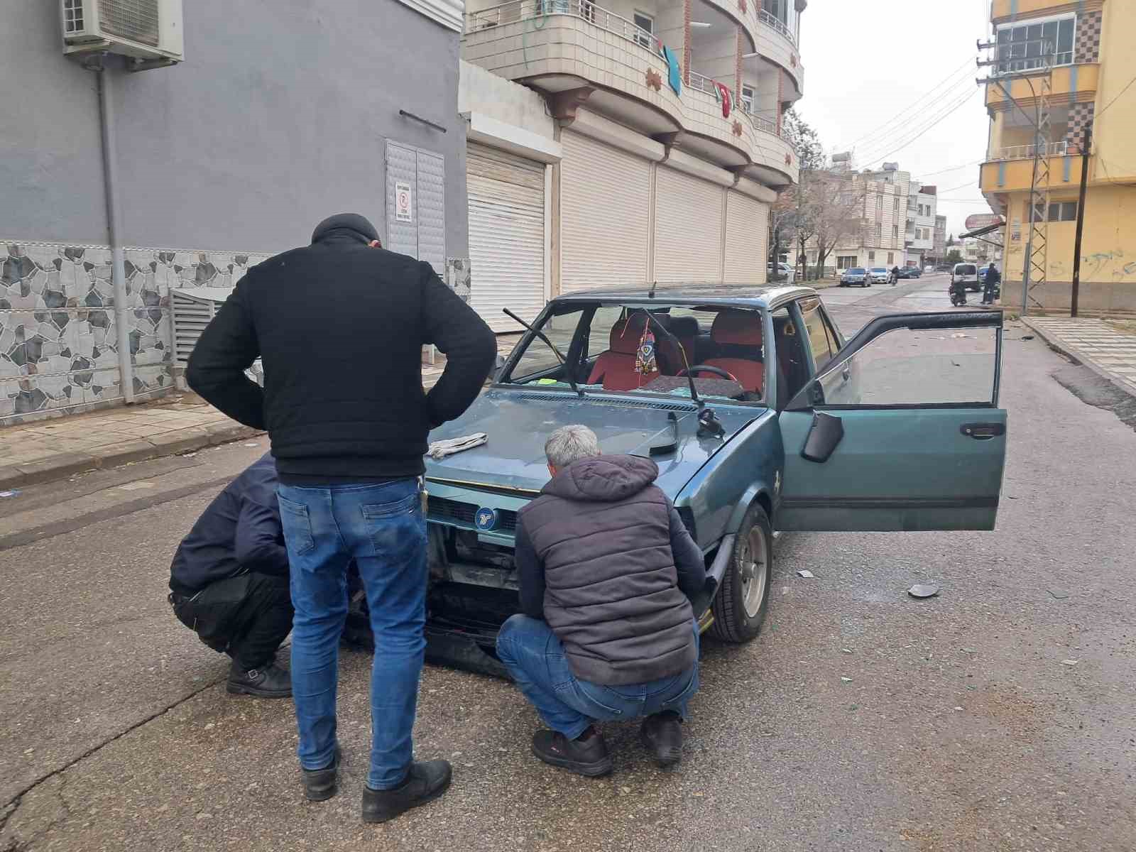 otomobille motosiklet carpisti 2 yarali 1 k51UsUp5