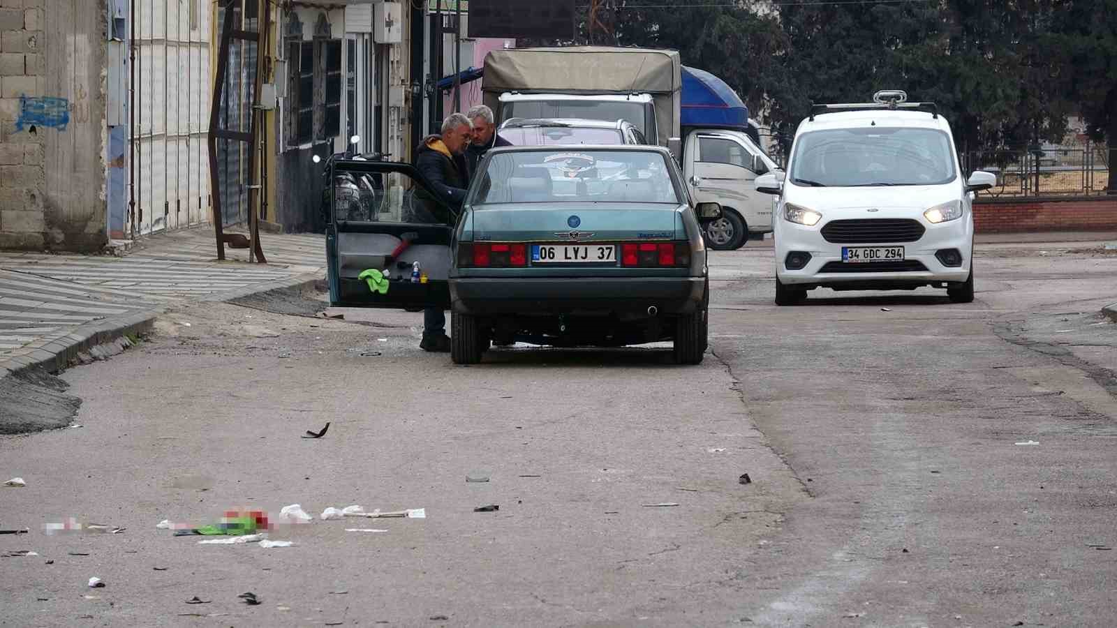otomobille motosiklet carpisti 2 yarali 3 bRvIc5uu