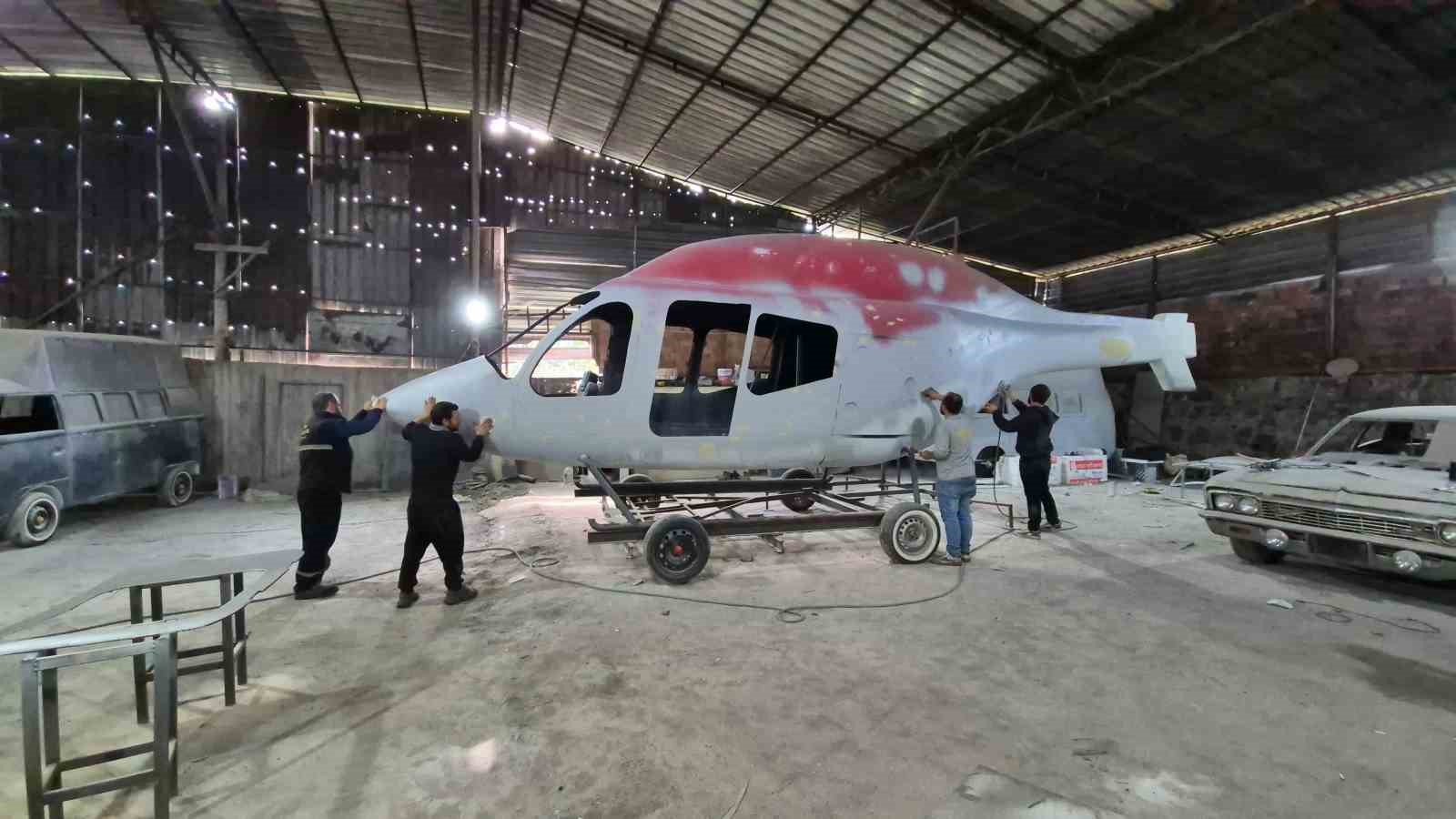 otomobiller ve dev kasklarla basladi simdi fiberglas helikopter uretmeyi hedefliyor 7 5rTnYEO4