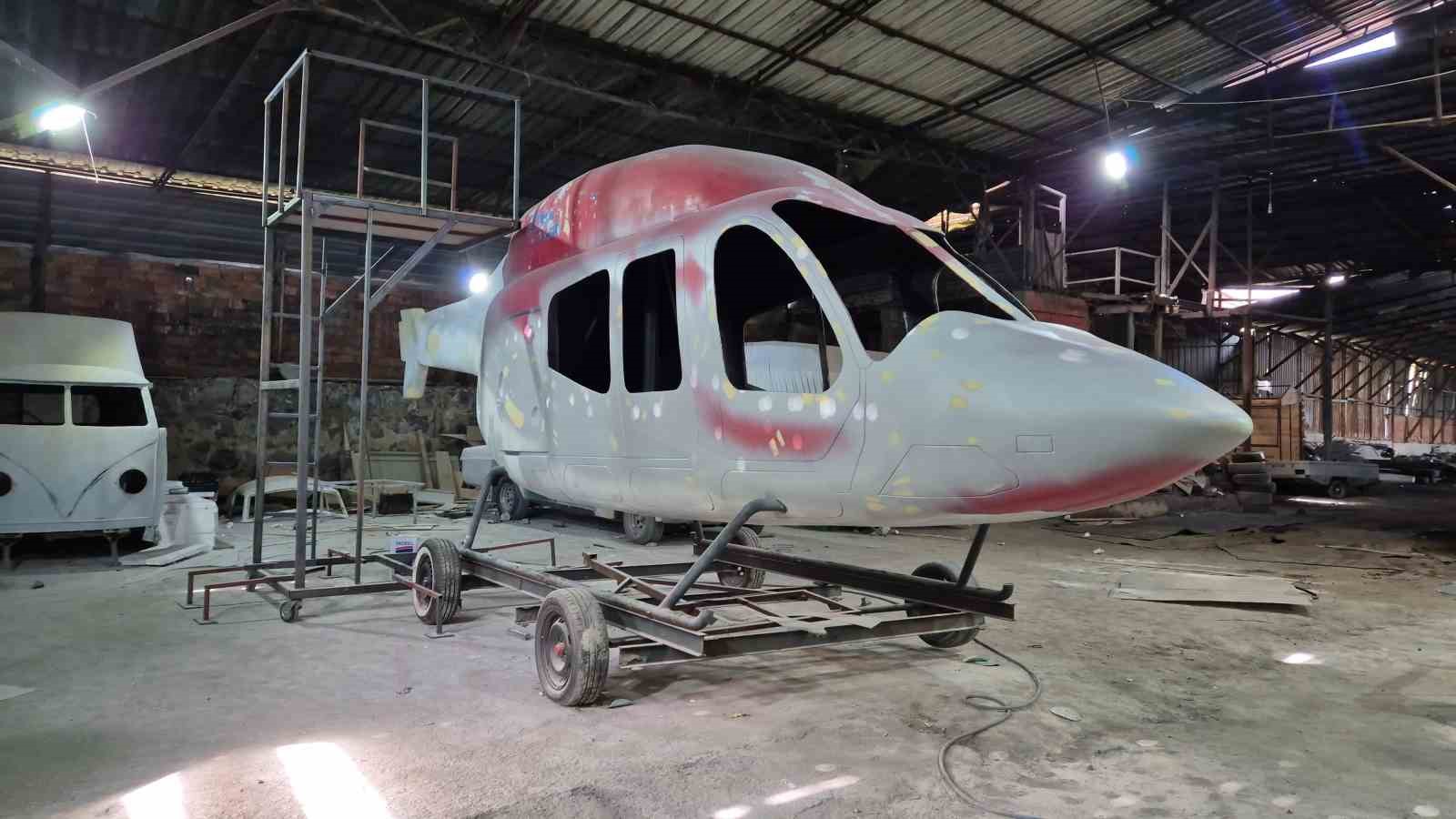 otomobiller ve dev kasklarla basladi simdi fiberglas helikopter uretmeyi hedefliyor 8 m1VNq7rz