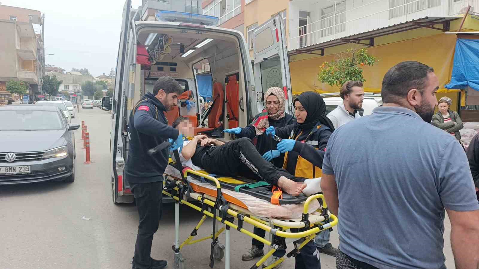 otoparka donen otomobil ile motosiklet carpisti 1 yarali 3 47YIYfHE