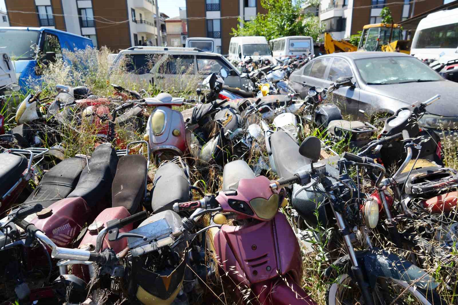 otoparkta yer kalmadi isletmeci isyan etti ucune besine bakmadan teslim edecegiz 3