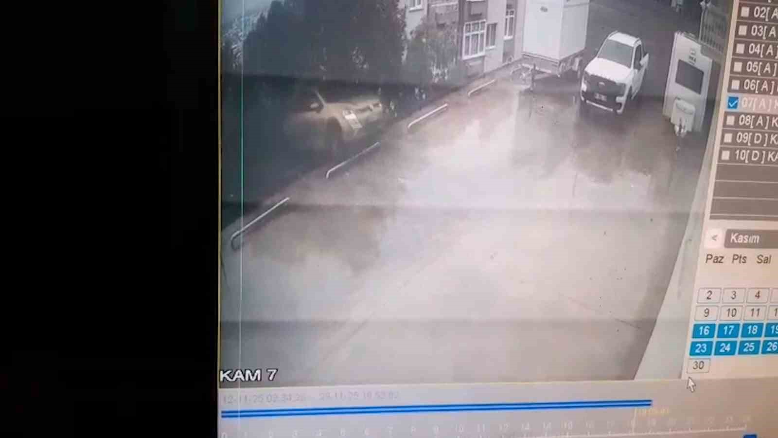 otoparktan cikan otomobil 10 metrelik yukseklikten bahceye uctu 1 yarali 2 2i2gYQ3S