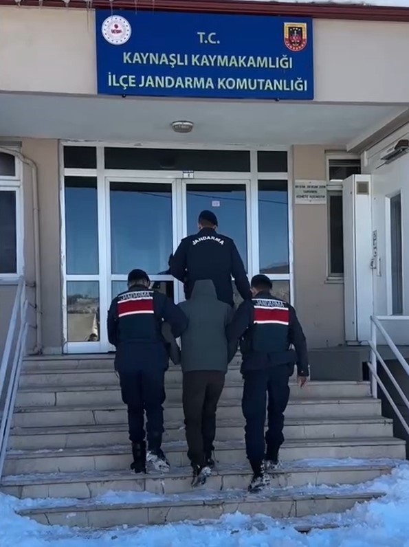 otoyolda 250 kilometre hiz yapti o anlari paylasinca yakalandi 1 XHwsZEdy