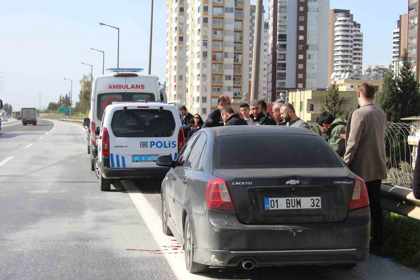 otoyolda arac icinde sir olum basindan tufekle vurulmus halde bulundu 4 JW3KJy8X