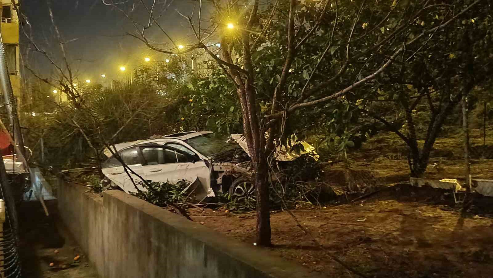otoyolda feci kaza anne yaralandi surucu oglu oldu 1