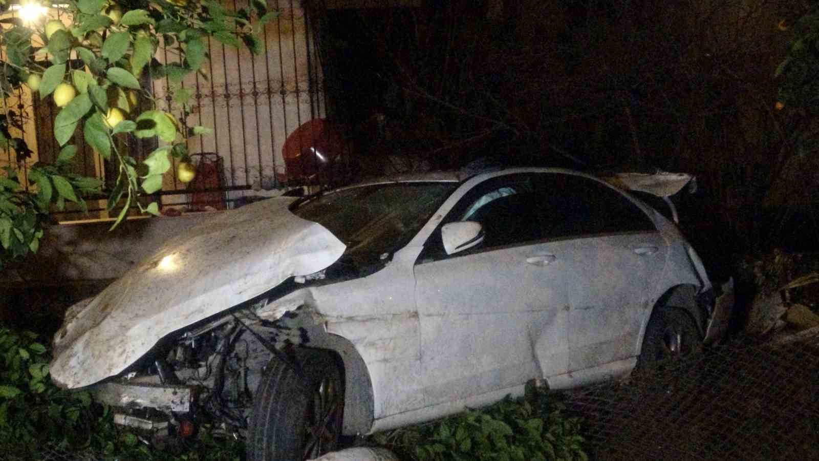 otoyolda feci kaza anne yaralandi surucu oglu oldu 3 NDaiNrVj