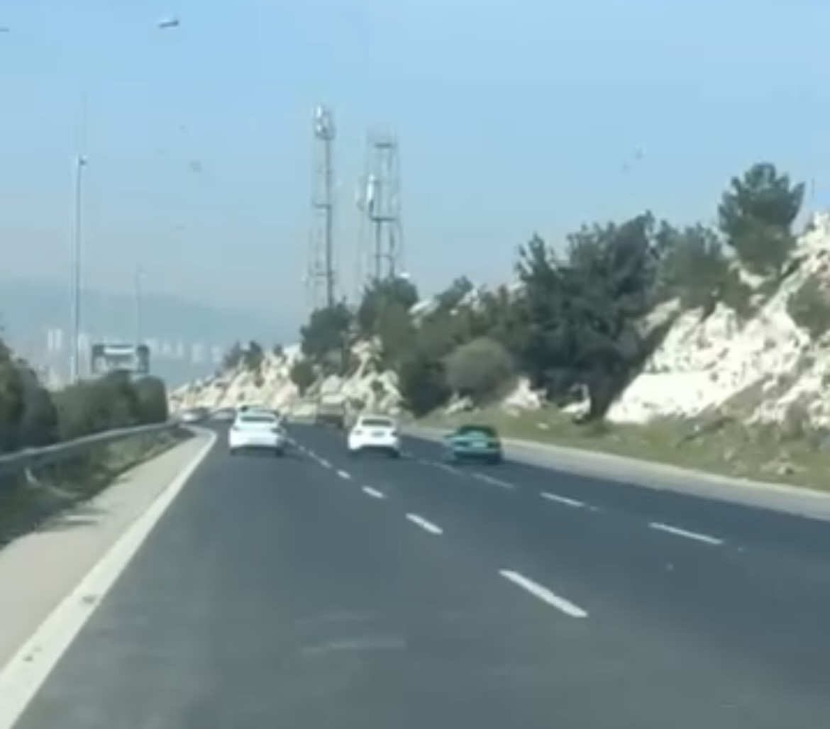 Otoyolda makas atınca 90 bin lira ceza yedi 5 otoyolda makas atinca 90 bin lira ceza yedi 1 eWqAHqsu