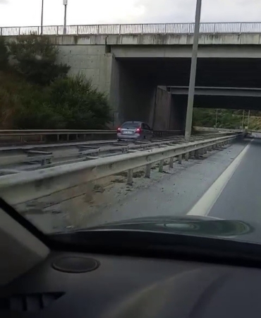 otoyolda-ters-seritte-ilerleyen-otomobil-hayrete-dusurdu-s24jce3G.jpg