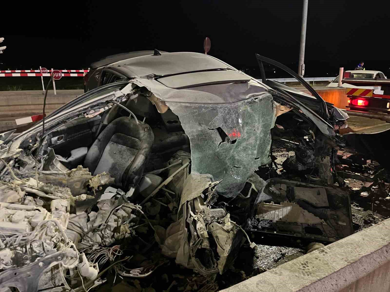 otoyollardaki beton bloklar suruculerin kabusu oldu 0 fLSrRBM5