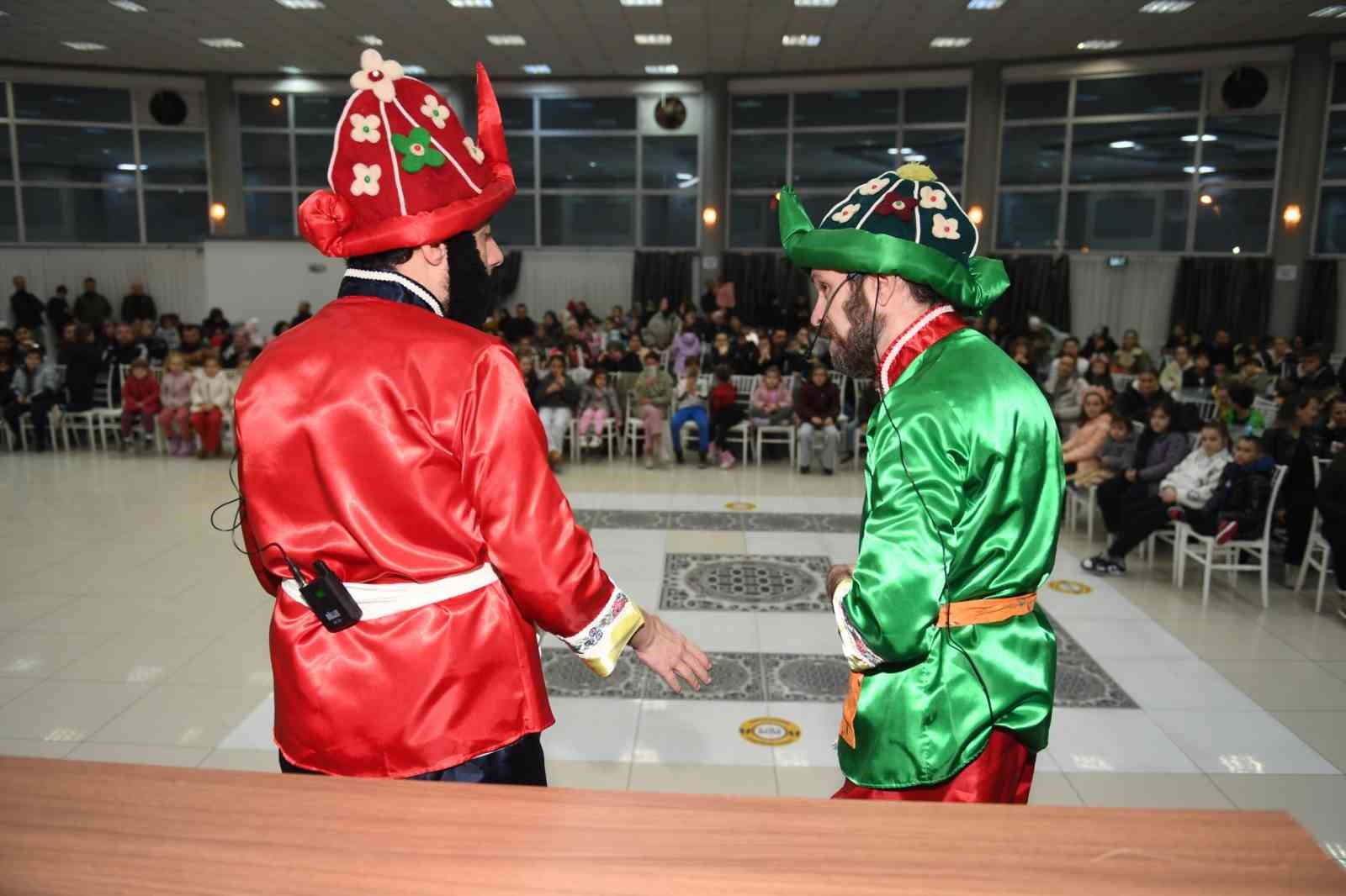 ovaakca karagoz ve sihirbazlik gosterisiyle senlendi 0 tSIzBXSM